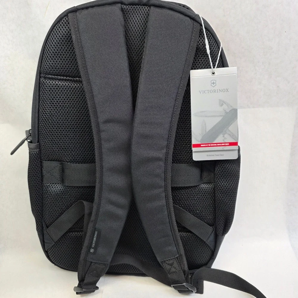 Victorinox Journey 2.0 Universal Backpack 16